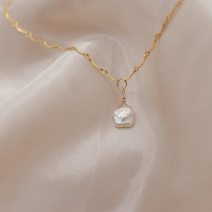 Waverly Pearl Necklace